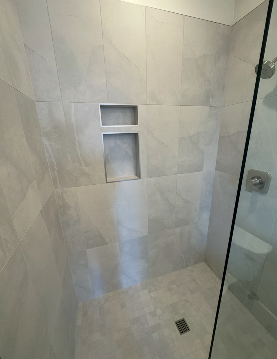 Modern Niche Shower